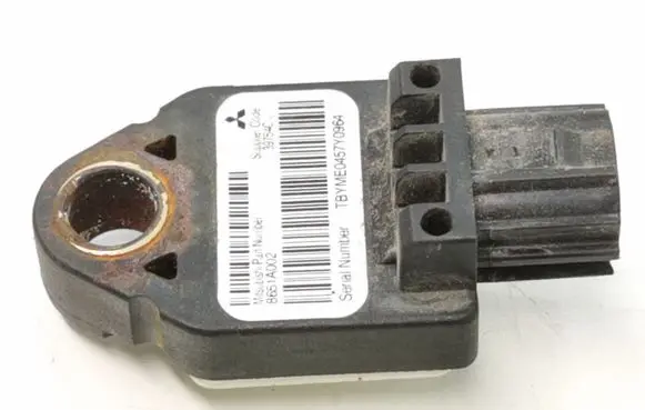 Mitsubishi Outlander Airbag deployment crash/impact sensor 8651A002 39754C TBYME045Y0964
