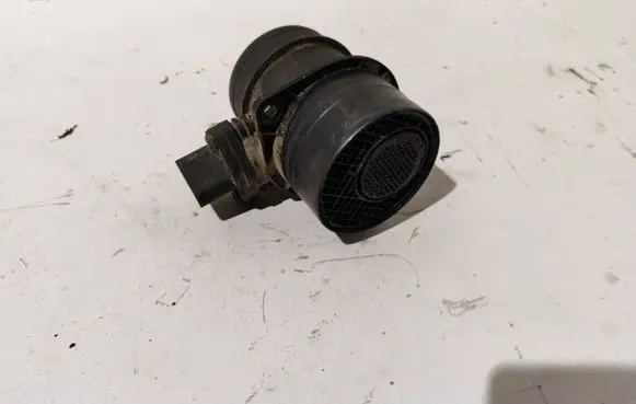 Audi A4 S4 B6 8E 8H Mass air flow meter 074906461B