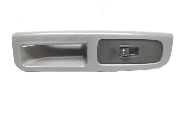 Volvo V50 Electric window control switch 8679474 3865