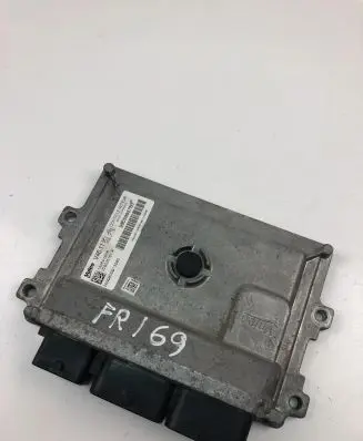 Peugeot 208 Engine control unit/module ECU 9805895780 9800913080