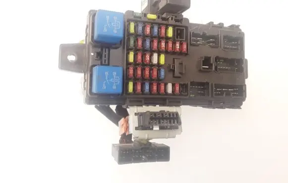 Hyundai Santa Fe Fuse module 9540026500 9118826104