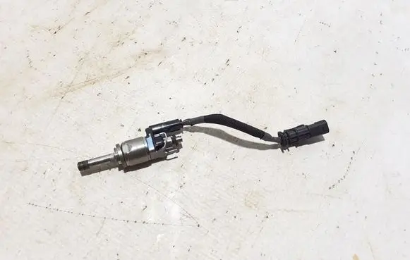 Fuel injector