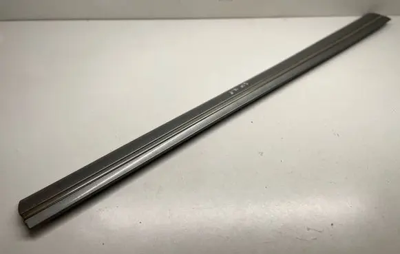 Mercedes-Benz E W210 Front door trim (molding) A2106900382 2106900382