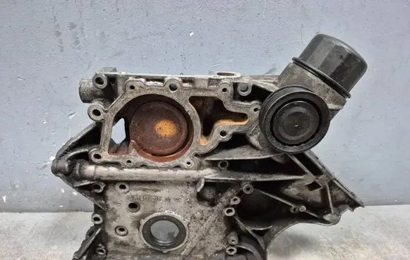 Mercedes-Benz E W211 Timing chain cover R6110151202