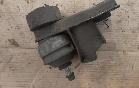 Ford Transit Engine mount vacuum valve 