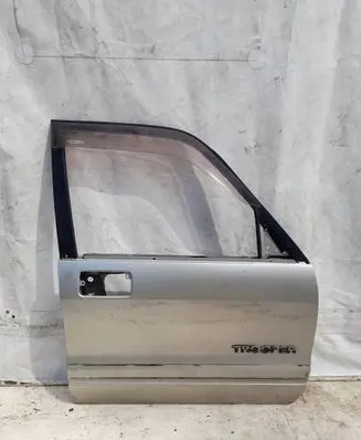 Isuzu Trooper Front door 8971844550