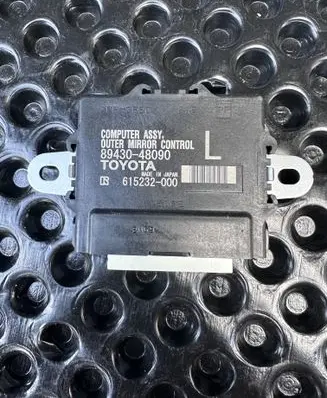 Lexus RX 450H Wing mirror control module 8943048090 615232000