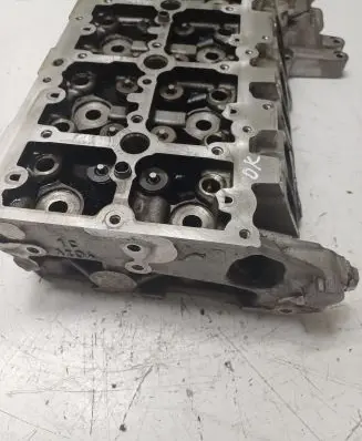 BMW 1 F20 F21 Engine head 85136770400 B37D15A