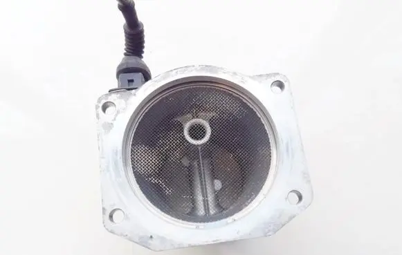 Audi A4 S4 B5 8D Mass air flow meter 037906461b afh60-10a