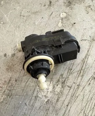 Renault Master III Headlight level adjustment motor 260567357r