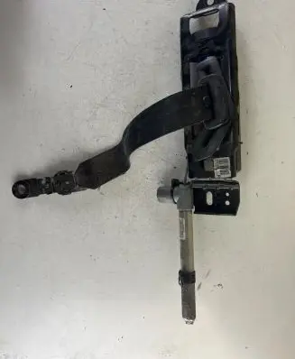 Volvo V50 Front seatbelt 3039798428 303998