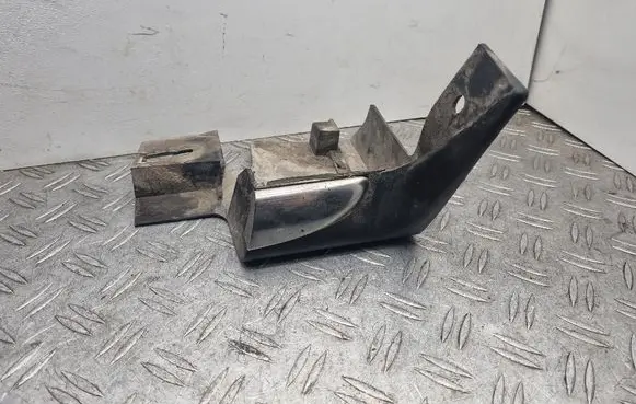 Mazda CX-7 Side skirt front trim EH6651PJ0
