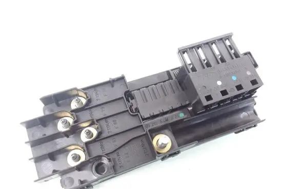 Mercedes-Benz E W211 Fuse module A2115452301