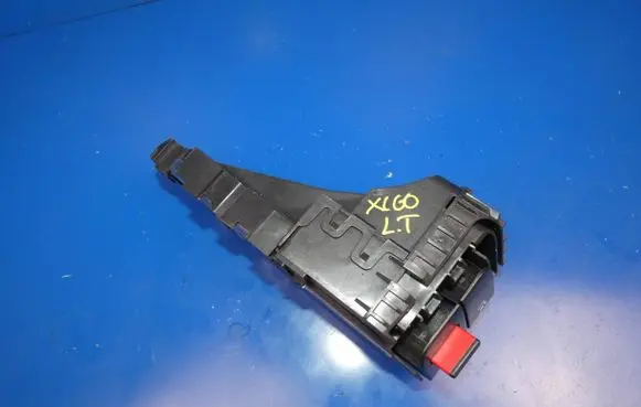 Volvo XC60 Seat back rest lock catch 01043851004BCZ 333712