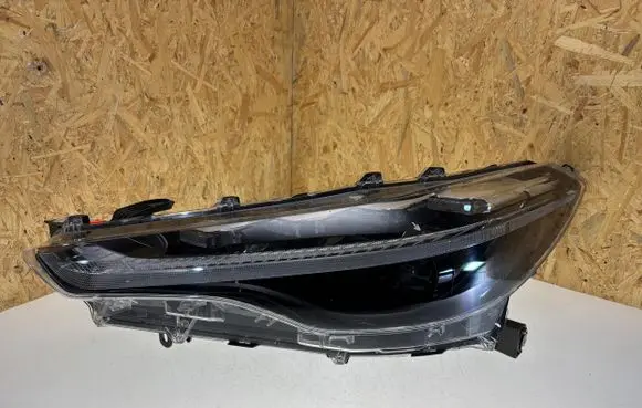Toyota Corolla Cross Headlight/headlamp 3969542