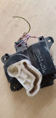 Toyota Land Cruiser (J120) Air flap motor/actuator 0637008860