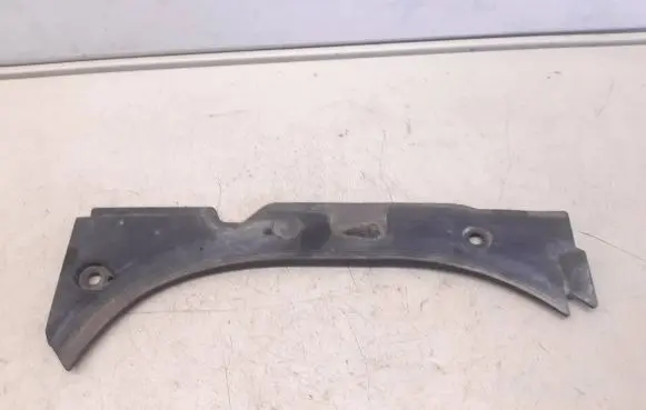 Audi A8 S8 D4 4H Radiator trim 4H0823745C