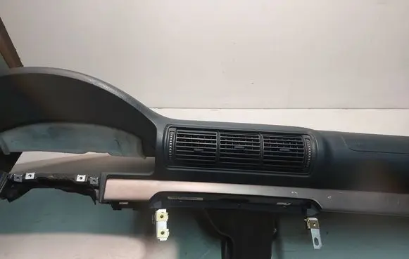 Audi A4 S4 B5 8D Dashboard 8D0857069 8D1857033A