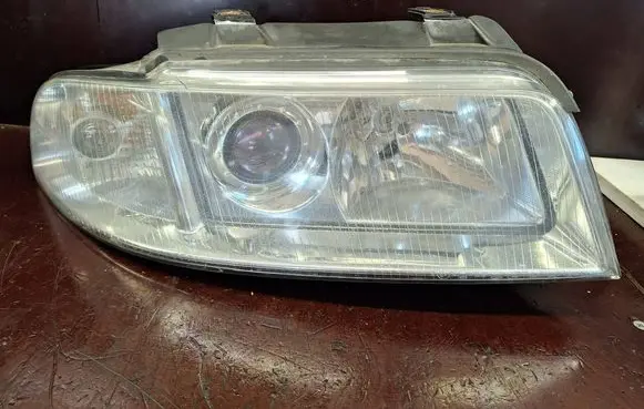 Audi A4 S4 B5 8D Headlight/headlamp 8D0941004AK 1853675100 89300381