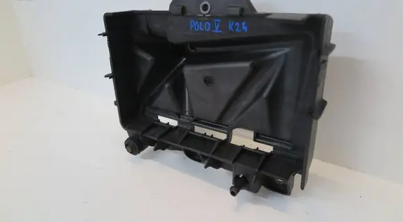 Battery tray