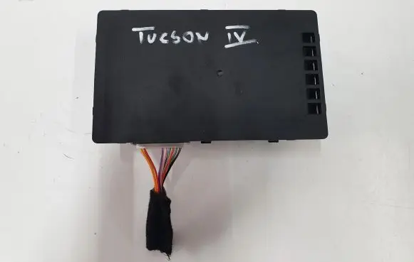 Hyundai Tucson IV NX4 Wireless charging module 95560-N7000