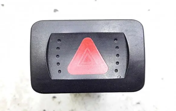 Volkswagen Golf IV Hazard light switch 1j0953235j