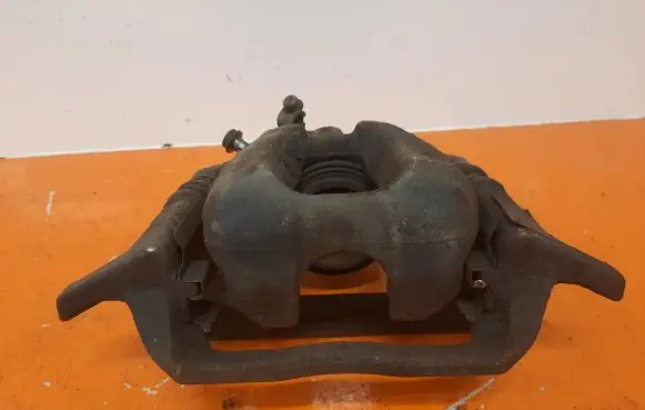 Peugeot 407 Front brake caliper