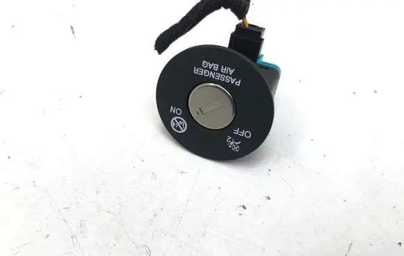 KIA Picanto Passenger airbag on/off switch UC1