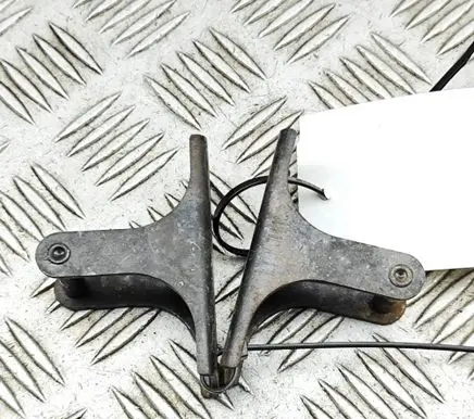 Jaguar XK8 - XKR Engine bonnet/hood lock/latch loop/hook HJA2420AB