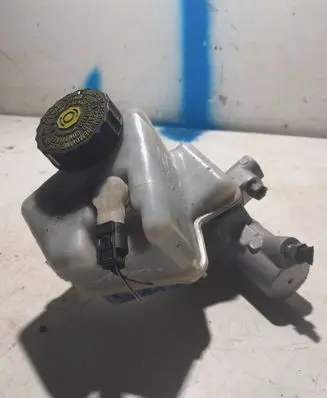 Mercedes-Benz S W220 Brake fluid reservoir 