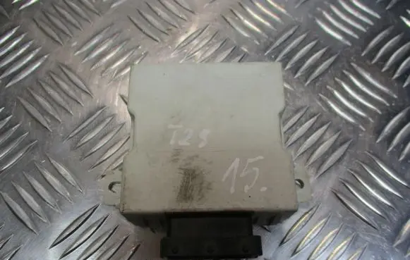Toyota Avensis T250 Window wiper relay 