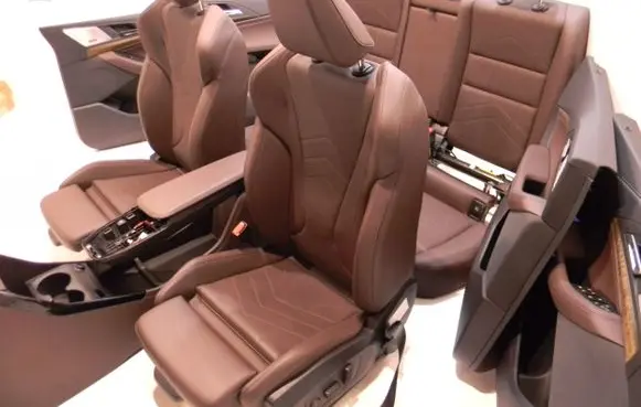 Seat set
