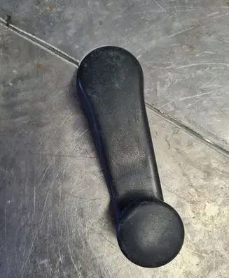 Volkswagen Transporter - Caravelle T4 Rear door window winding handle 1H0837581