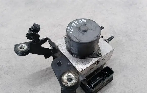 Ford Mondeo MK IV ABS Pump 8G91-2C405-AB
