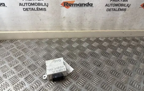 Toyota Corolla Verso AR10 Window wiper relay 150696