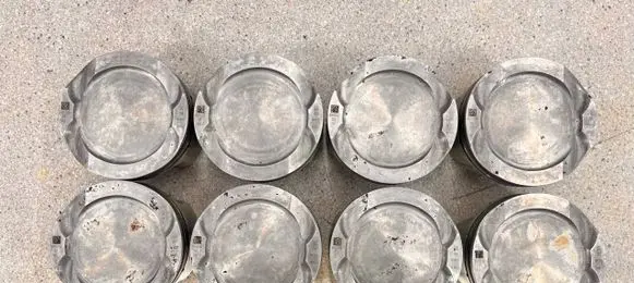 BMW M6 Piston 8607933 11258607933