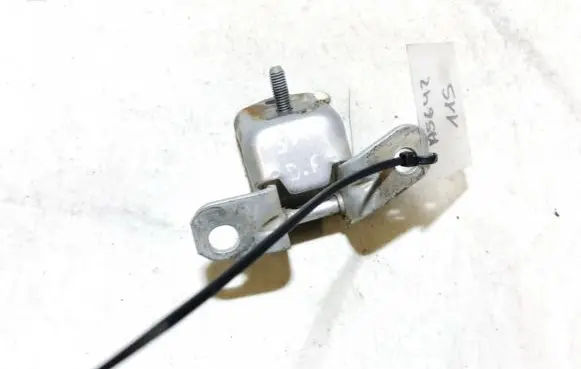 Mazda 3 I Tailgate/trunk/boot hinge