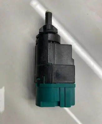 Renault Trafic III (X82) Brake pedal sensor switch 253203383R