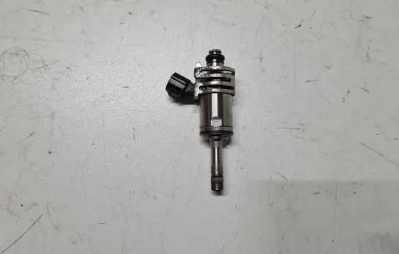 Subaru BRZ Fuel injector 16611JB000