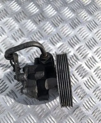 Ford Focus C-MAX Power steering pump