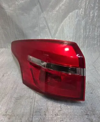 Ford Focus Rear/tail lights F1EB13405D