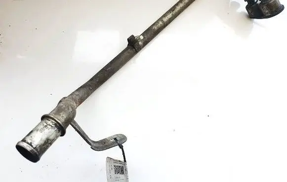 Land Rover Discovery 3 - LR3 Engine coolant pipe/hose 