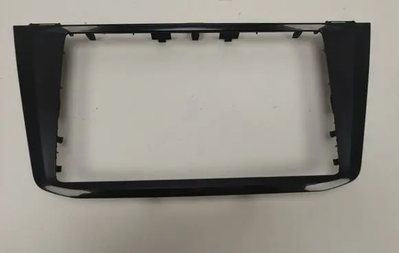 Volkswagen Tiguan Radio/GPS head unit trim 5NA858069