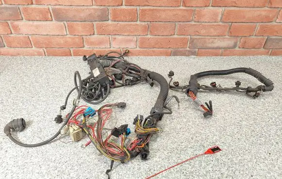Engine installation wiring loom