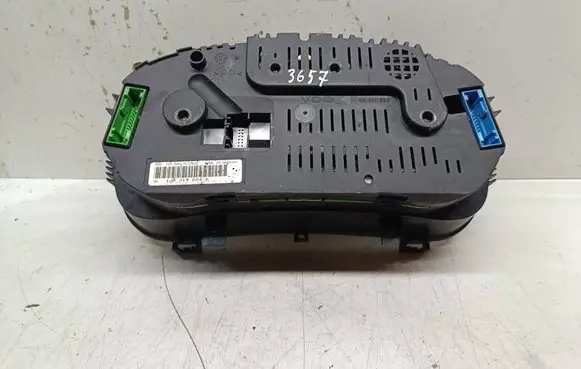 Volkswagen Golf IV Speedometer (instrument cluster) 1U0919881D 110008917020