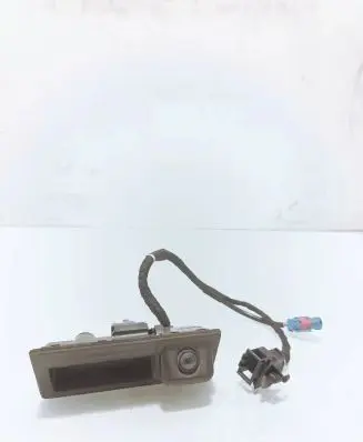 Volkswagen Golf Plus Tailgate handle with camera 5M0827566