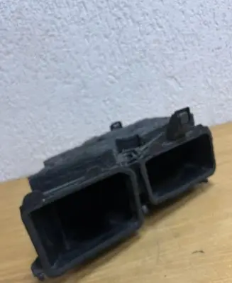 Mercedes-Benz C W204 Cabin air micro filter frame (part) A2048300203 D9438