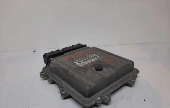 Volvo V70 Engine control unit/module ECU 29901S6801 9017101830 92863Z06