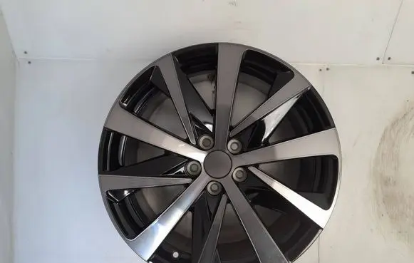 Peugeot 508 II R18 alloy rim 9814118177
