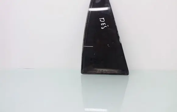 Rear vent window glass